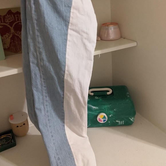 LEVIS 501 Taper Light Wash Color Block Cropped Jeans - Picture 8 of 8